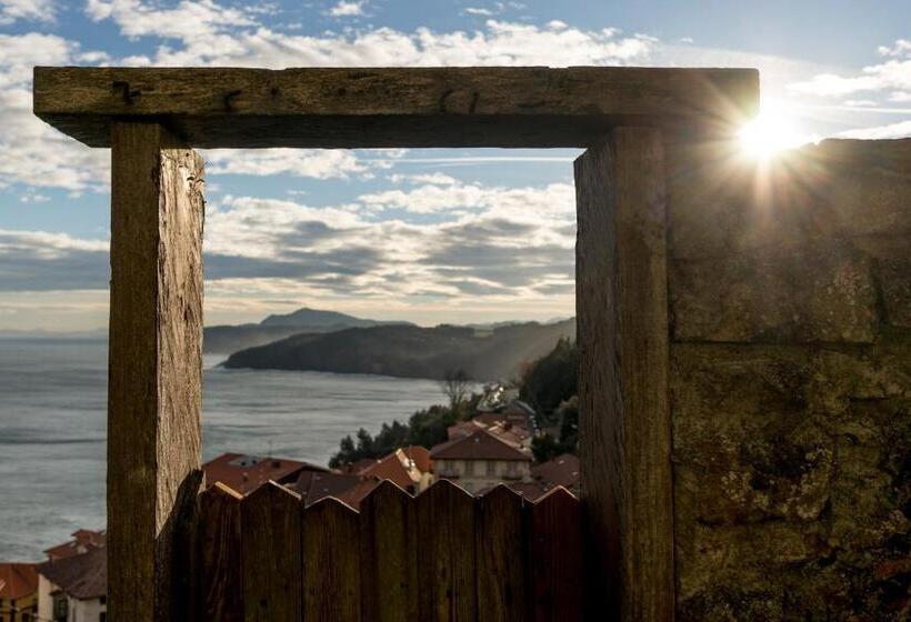 ペンション Itsasmin Ostatua