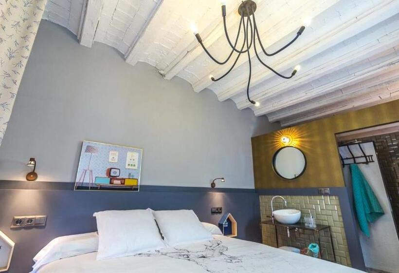 پانسیون Groc Rooms