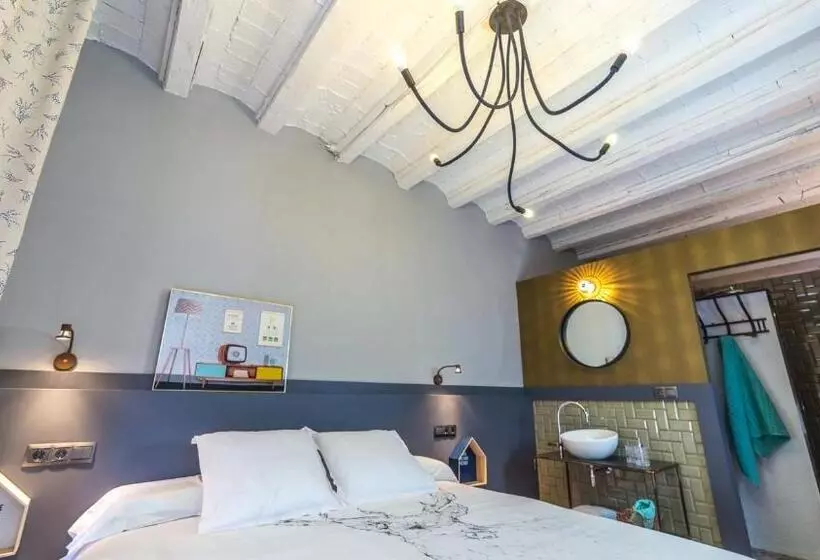 پانسیون Groc Rooms