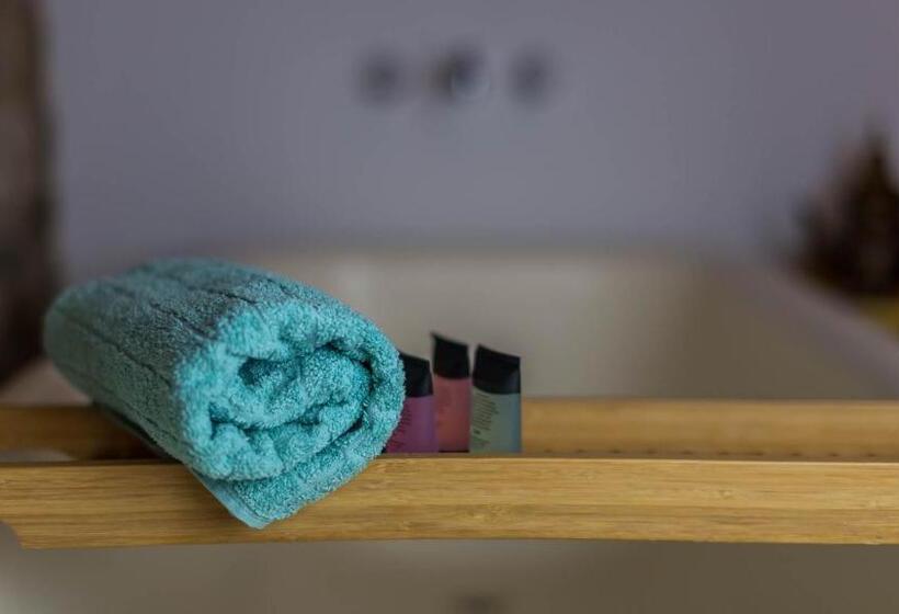 پانسیون Groc Rooms