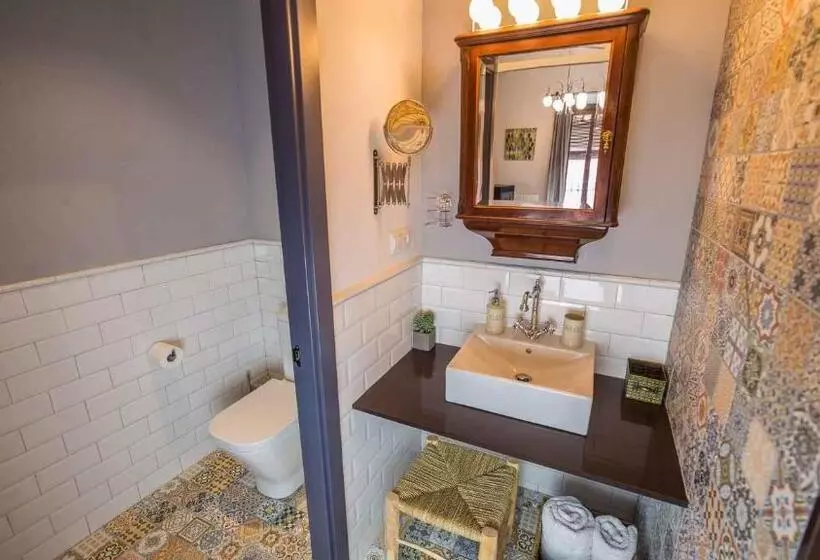 پانسیون Groc Rooms