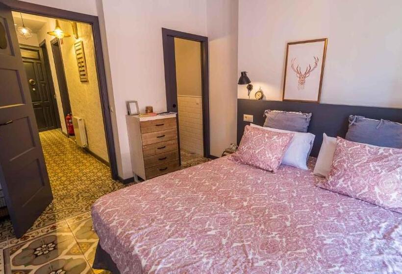 پانسیون Groc Rooms