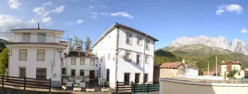 پانسیون Hostal Casa Abascal