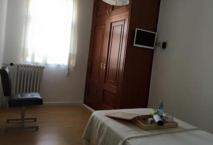 ペンション Mon Comeysueña Guesthouse