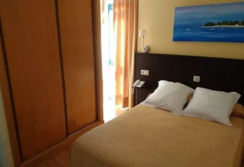 ペンション Habitat Cm Muxia