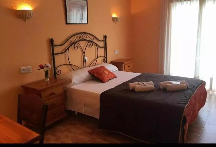 ペンション Hostal Rural El Caminero