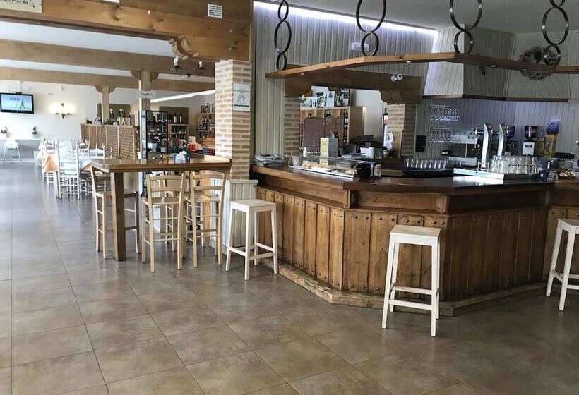 بنسيون La Viña De Rueda