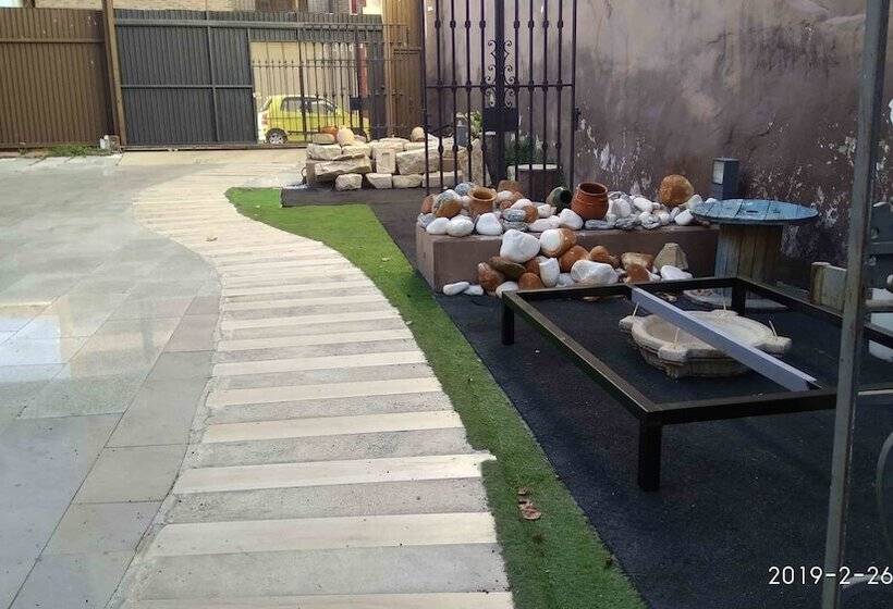 پانسیون L'otelet By Sweet