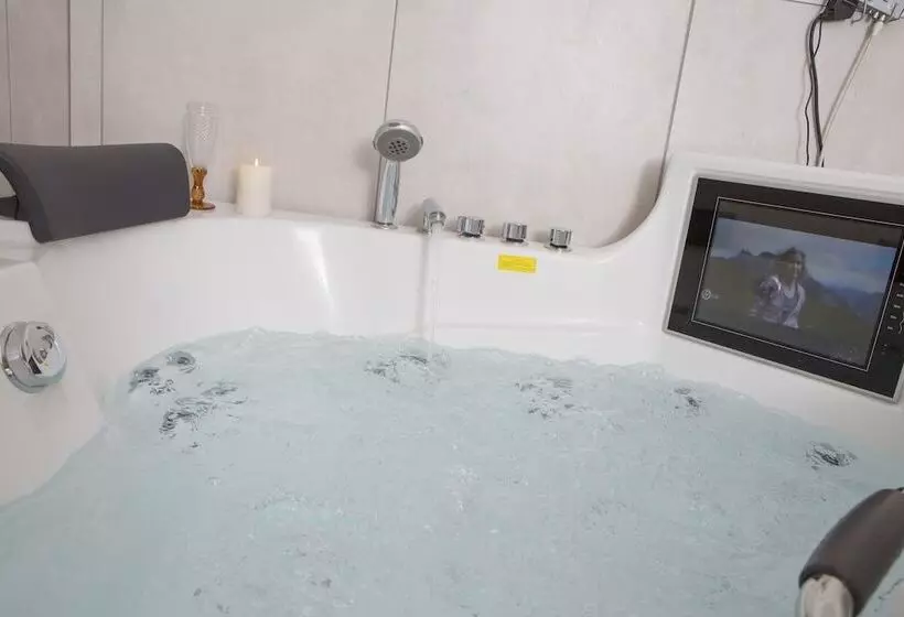 پانسیون L'otelet By Sweet