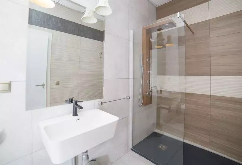 پانسیون L'otelet By Sweet