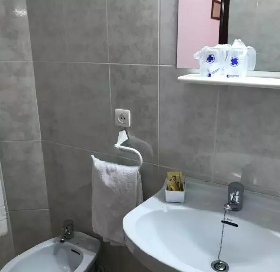 پانسیون Hostal Argentina