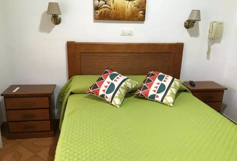 پانسیون Hostal Argentina