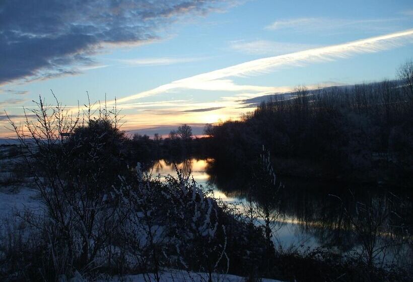 ペンション Hostal Catalina De Austria