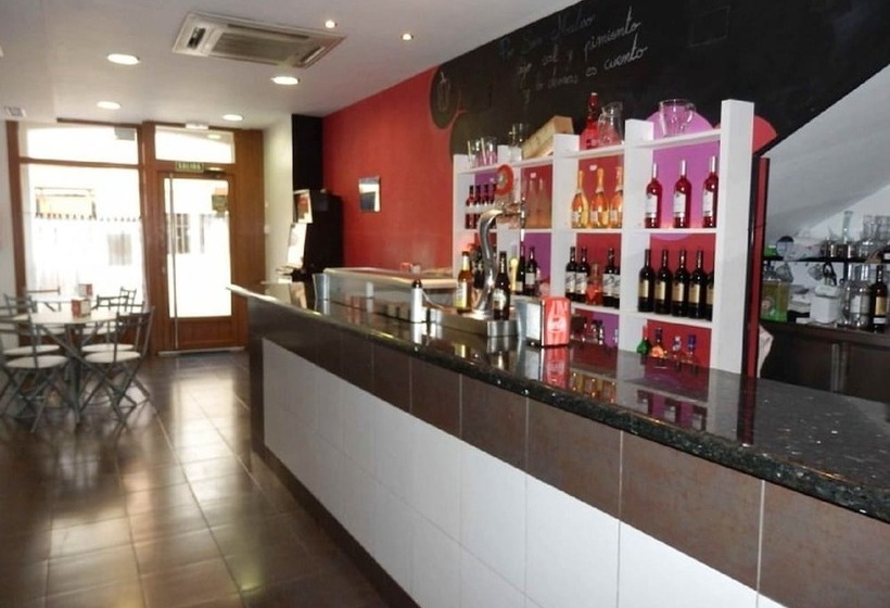 ペンション Hostal Catalina De Austria