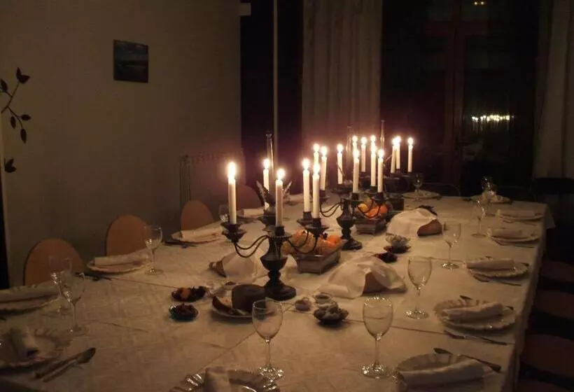 ペンション Hostal Catalina De Austria