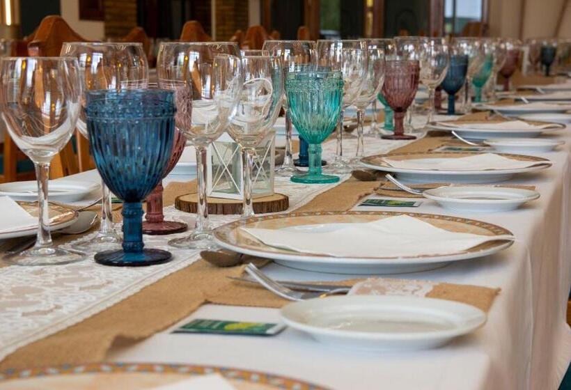 بنسيون Hostal Restaurante El Cary