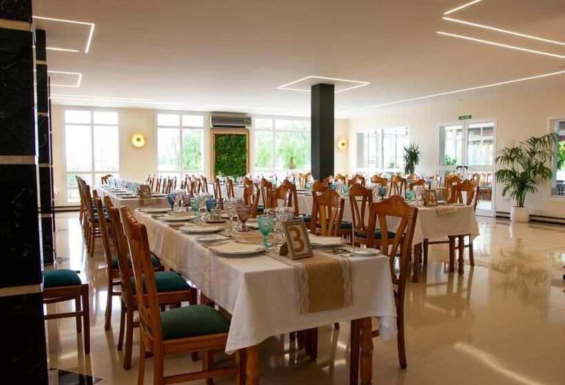 بنسيون Hostal Restaurante El Cary