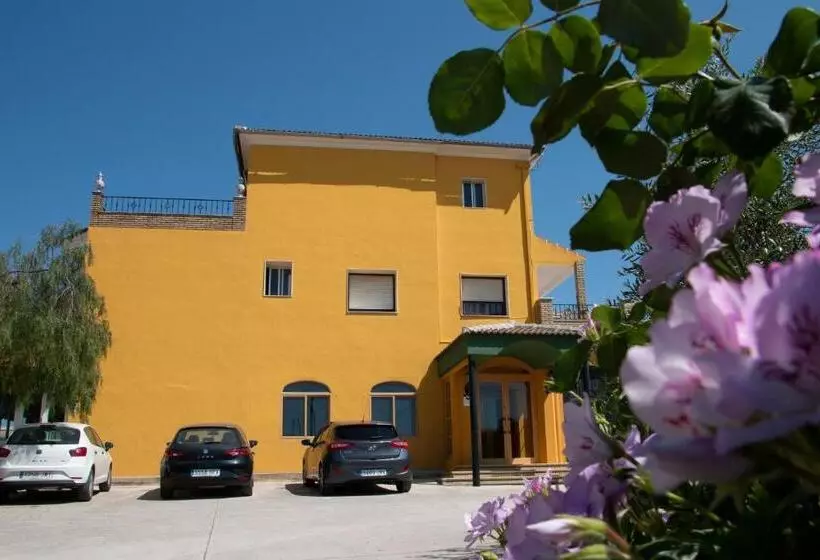 ペンション Hostal Restaurante El Cary