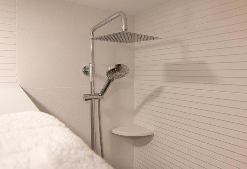 بنسيون Hostal Restaurante El Cary