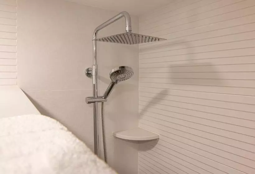 ペンション Hostal Restaurante El Cary