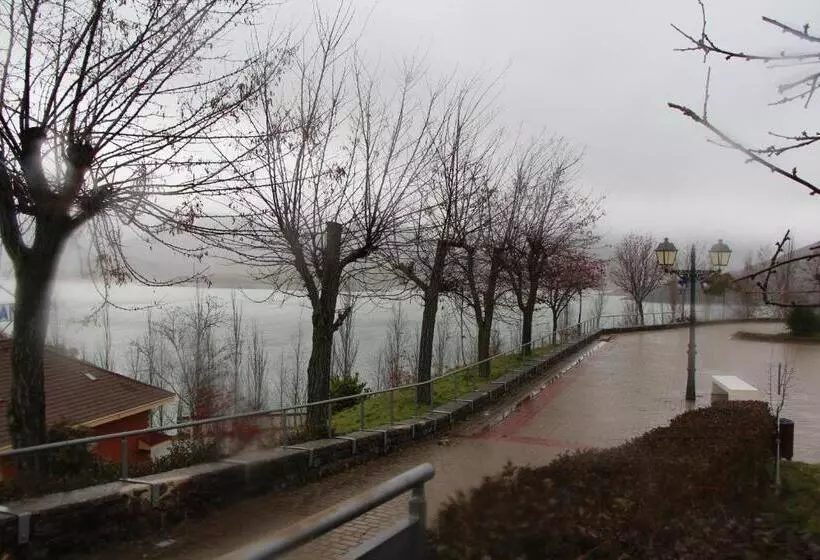 ペンション Moto Rural Vegalion