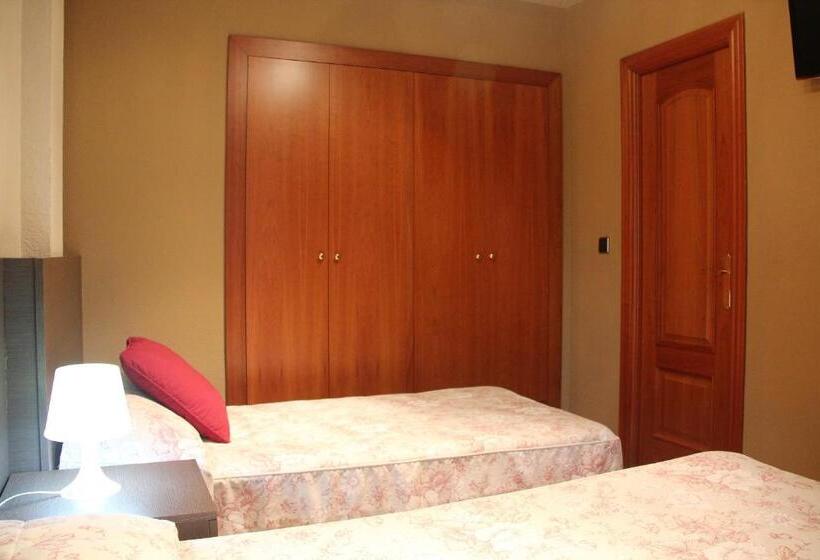 펜션 Hostal Cafeteteria Goya