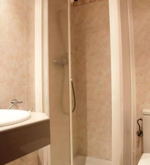 ペンション Hostal Cafeteteria Goya