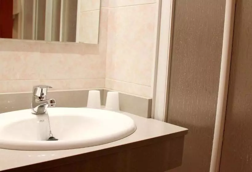 ペンション Hostal Cafeteteria Goya