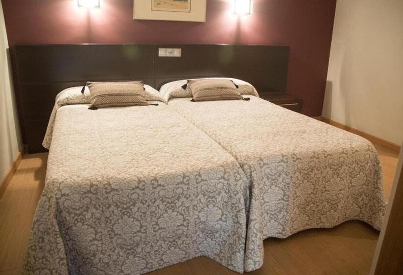 פנסיון Hostal El Lechuguero