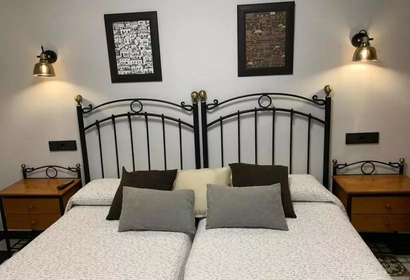 Majatalo Hostal El Lechuguero