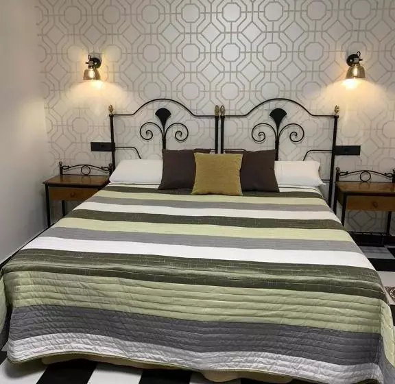 Majatalo Hostal El Lechuguero