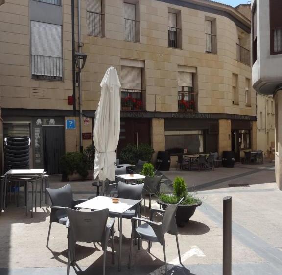 פנסיון Hostal El Lechuguero