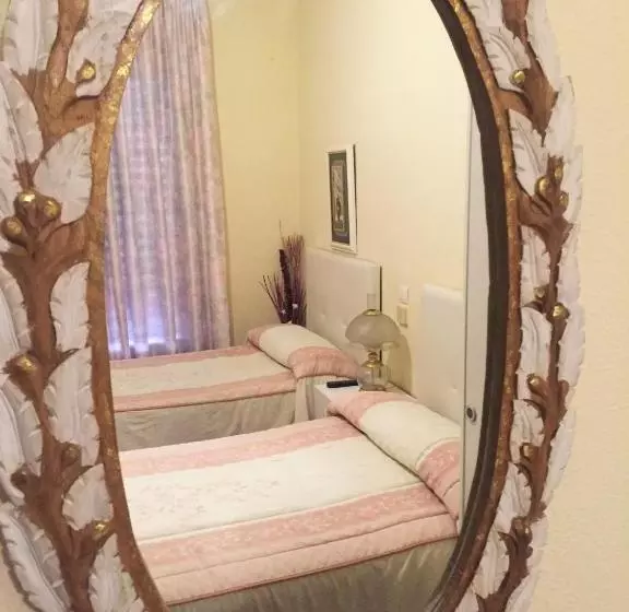 Pensione Hostal Victoria