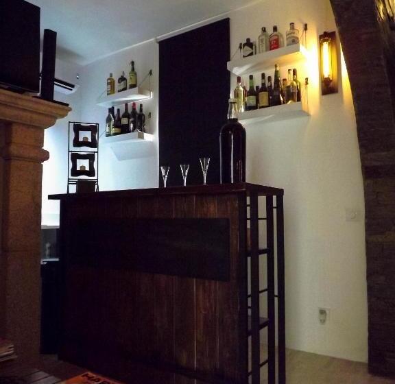 هاستل Dh Country House