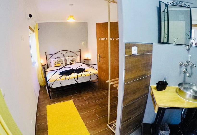 پانسیون Pillows Peniche B&b