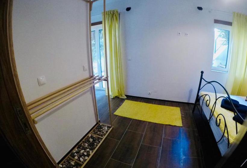 پانسیون Pillows Peniche B&b