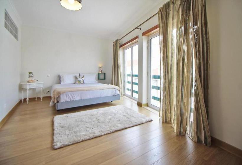 پانسیون Pillows Peniche B&b