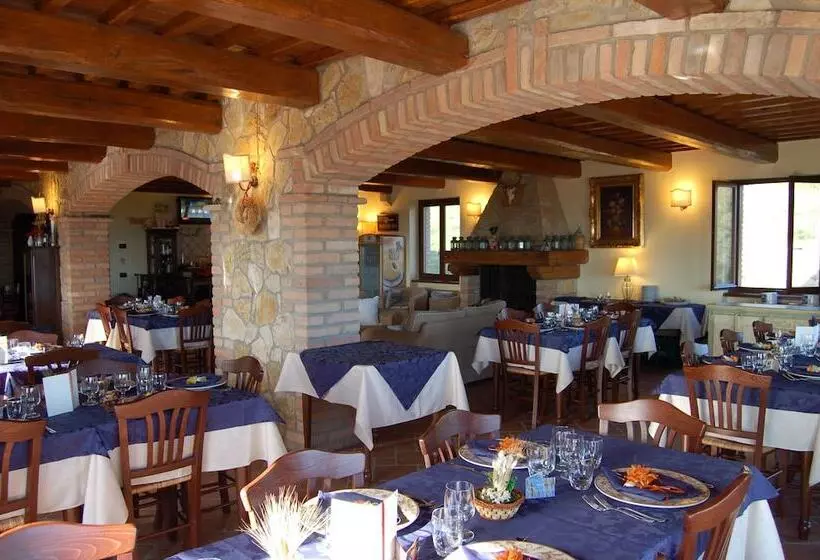 Hotelli Agriturismo Olivastrella