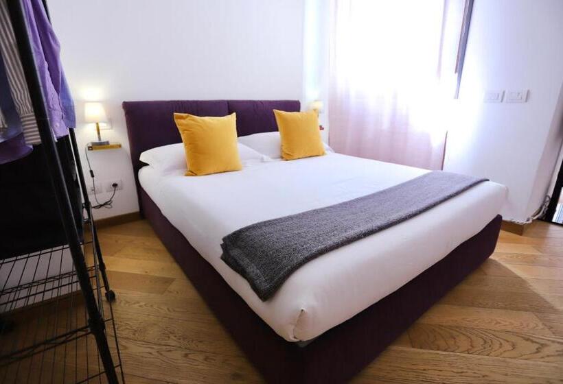 Palazzina B Contemporary Studio