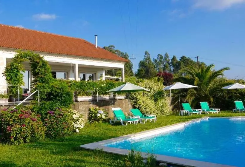 ペンション Quinta Das Leiras   Rubiães