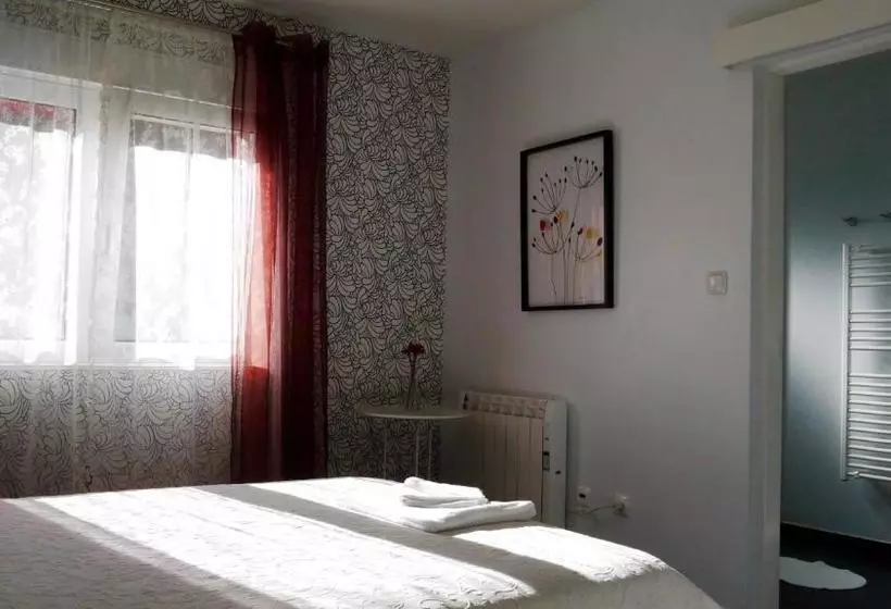 ペンション Quinta Das Leiras   Rubiães