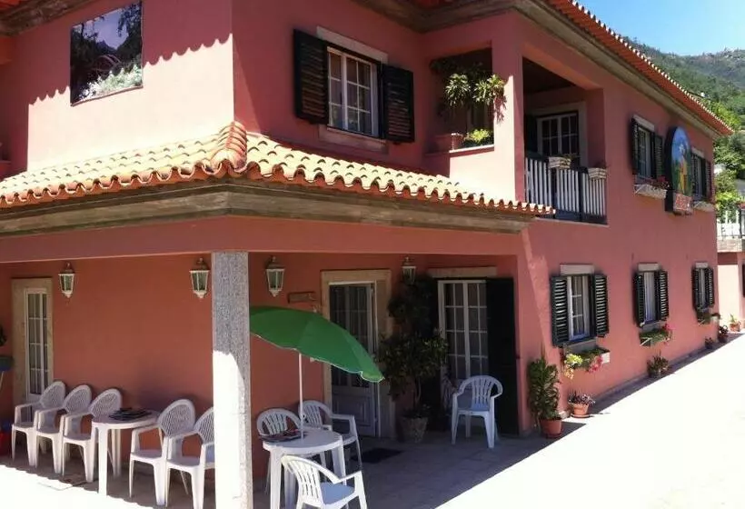 ペンション Residencial Ribeiro