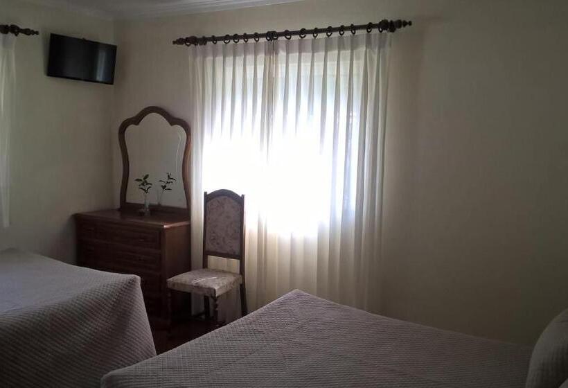 پانسیون Residencial Ribeiro