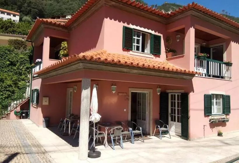 ペンション Residencial Ribeiro