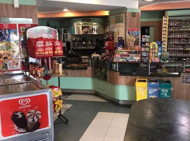 ユースホステル La Veranda