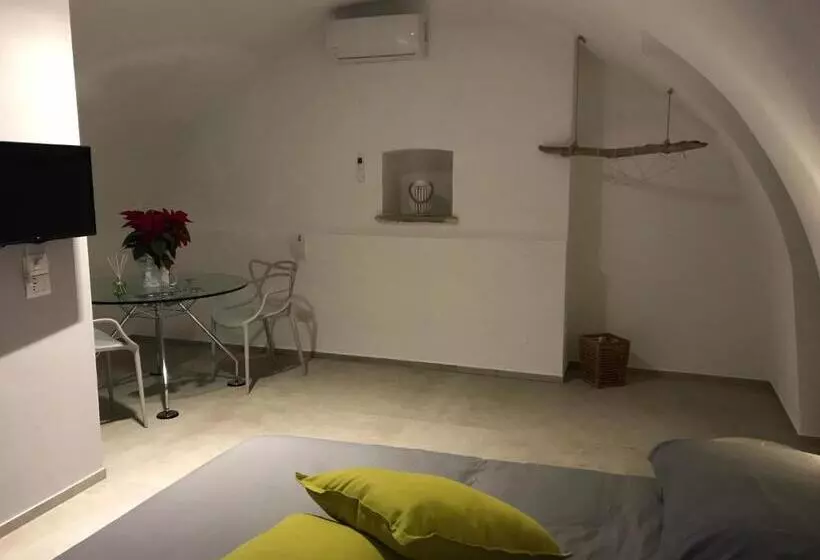 Majatalo Borgorosa Dimora In Puglia