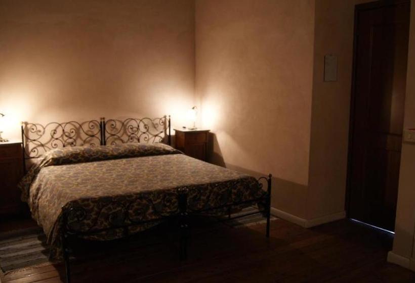 בית מלון כפרי Agriturismo Monterone