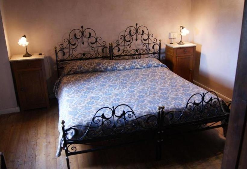 בית מלון כפרי Agriturismo Monterone