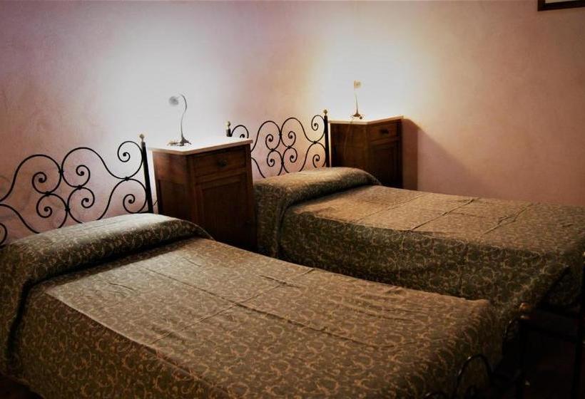 בית מלון כפרי Agriturismo Monterone