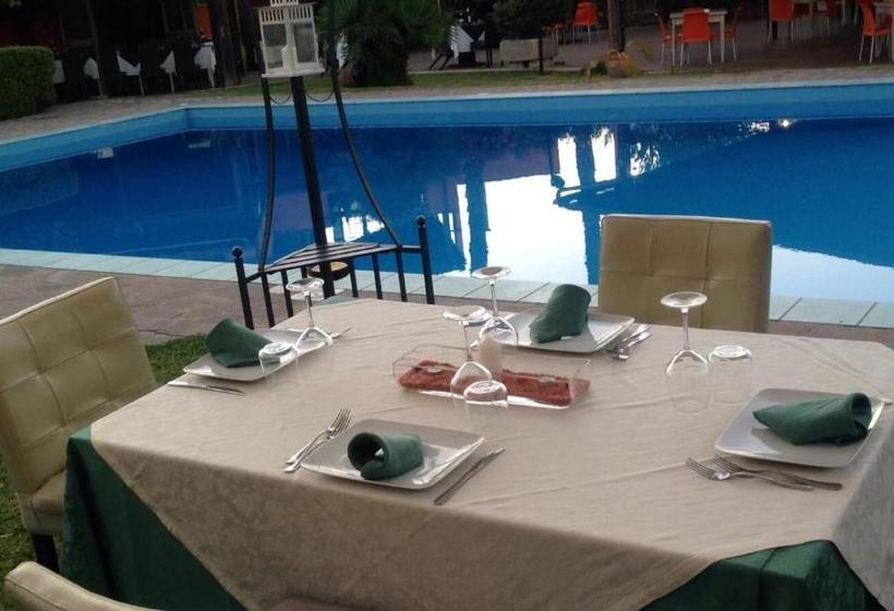 Отель Agriturismo Villa Pina